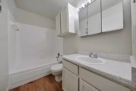 6425 Bankside Dr #1114, Houston, TX 77096