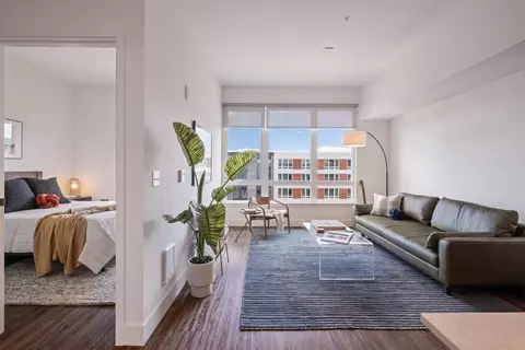 19888 40th Ave W #B619IQ, Lynnwood, WA 98036