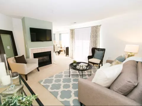 2404 Ash Grove Ln #201, Odenton, MD 21113