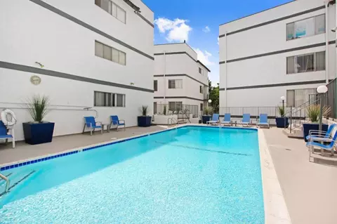 6000 Buckingham Pkwy #6024-11, Culver City, CA 90230