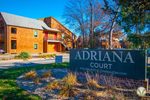 5600 Abbey Ct #AC-82, Lincoln, NE 68505