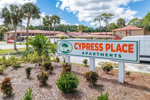 825 E Cypress St #0768, Tarpon Springs, FL 34689
