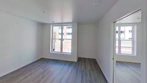 725 W Pratt St #212, Baltimore, MD 21201