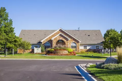 6700 Derby Dr #6756-E, Gurnee, IL 60031