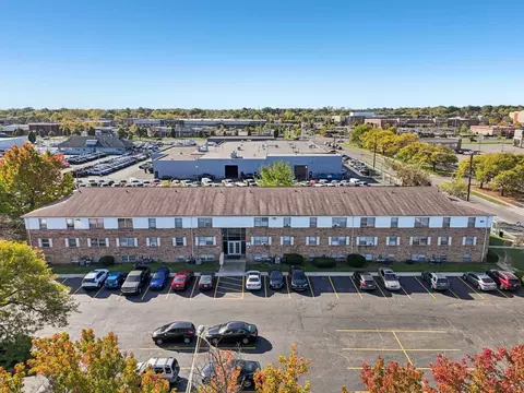 4646 Tamarack Blvd, Columbus, OH 43229
