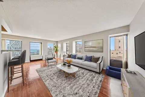 441 Erie St #4411712, Chicago, IL 60611