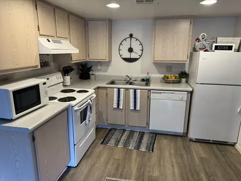 1830 S Milton Rd #102, Flagstaff, AZ 86001