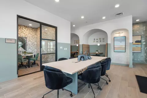 925 E 6th St #6024, Tempe, AZ 85281