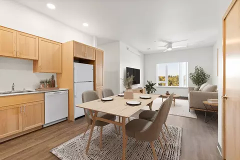 201 NE 103rd St #519, Seattle, WA 98115