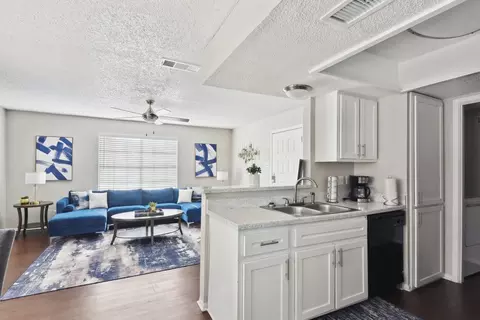 101 S Twin Creek Dr #1506, Killeen, TX 76543