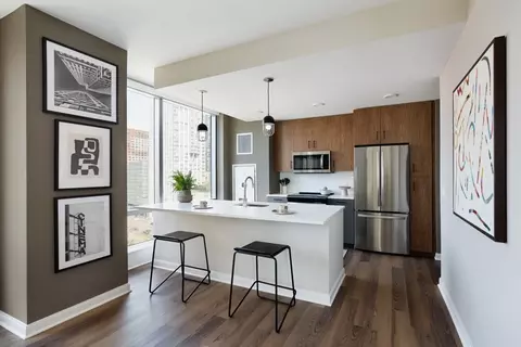 25 Christopher Columbus Dr #H25-1711, Jersey City, NJ 07302