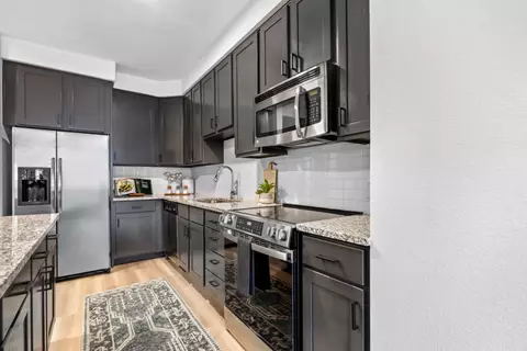 2120 Blake St #302, Denver, CO 80205