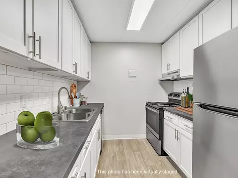 402 31st St NE #319, Rochester, MN 55906