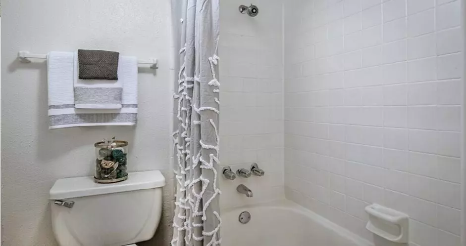  9550 Ella Lee Ln #2006, Houston, TX 77063 photo 10