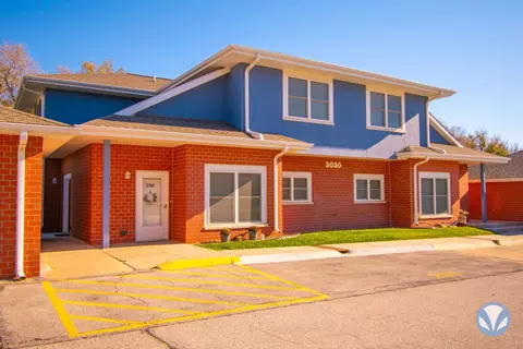 3020 S 72nd St #CT-293, Lincoln, NE 68506