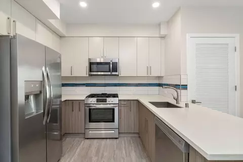 5550 Bonner Ave #412, Los Angeles, CA 91601