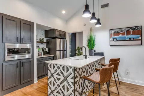 1003 Justin Ln #06-2052, Austin, TX 78757