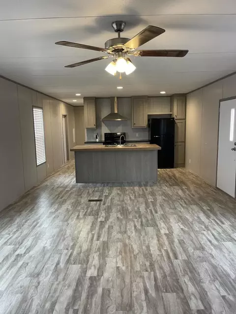 2201 S Pearl St #58, Belton, TX 76513
