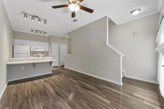 9215 Garland Rd #1015, Dallas, TX 75218