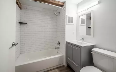 1201 Jackson St #548, Philadelphia, PA 19148