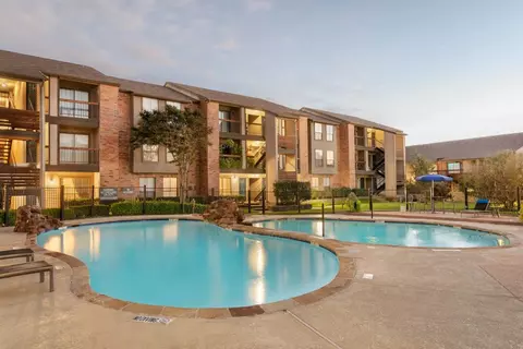 3701 Towne Crossing Blvd #402, Mesquite, TX 75150
