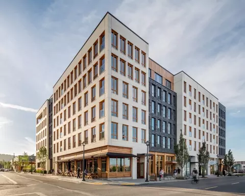 1515 NW 21st Ave #608, Portland, OR 97209