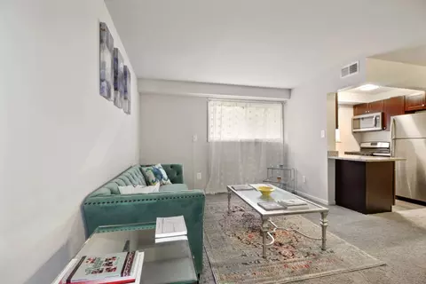 109 N Rock Glen Rd #105-A, Baltimore, MD 21229