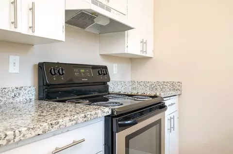 9685 SW Johnson St #36R, Tigard, OR 97223
