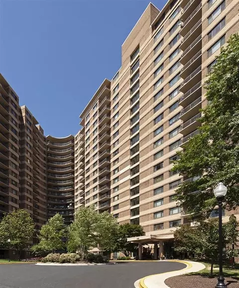 1131 University Blvd W #1-0601, Silver Spring, MD 20902