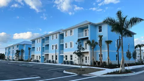 9755 SE Federal Hwy #TW23-302, Hobe Sound, FL 33455