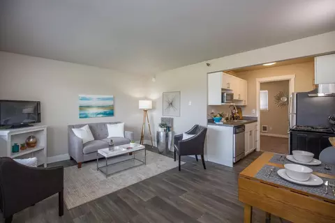 1801 S 15th St #61, Tacoma, WA 98405