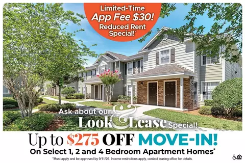 1403 Old Harbor Blvd #08-207, Leesburg, FL 34748