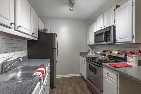 100 Peachtree Station Cir #114, Peachtree City, GA 30269