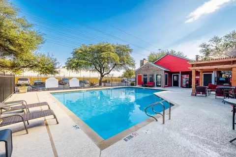 6808 S Interstate 35 #6-137, Austin, TX 78745