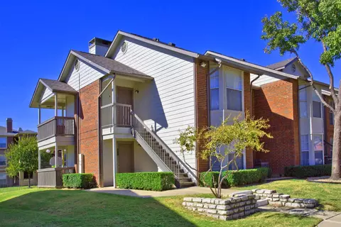 1130 Bear Creek Pkwy #2810, Euless, TX 76039