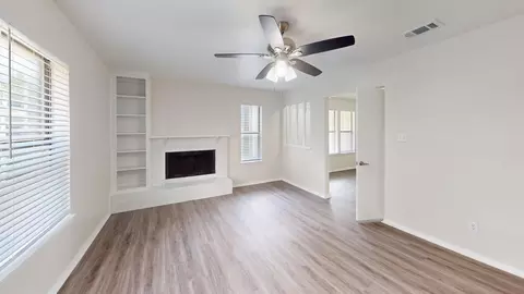 7800 Irish Dr #8-08B, North Richland Hills, TX 76180
