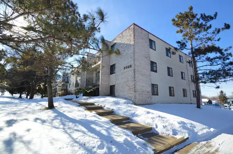 2965 Country Dr #2965-307, Little Canada, MN 55117