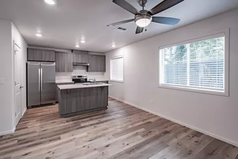 2812 Falk Rd #21E, Vancouver, WA 98661