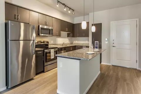 111 N Dupont Cir #131, Phoenix, AZ 85034