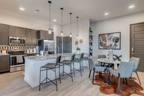 2223 Hawes Ave #119, Dallas, TX 75235