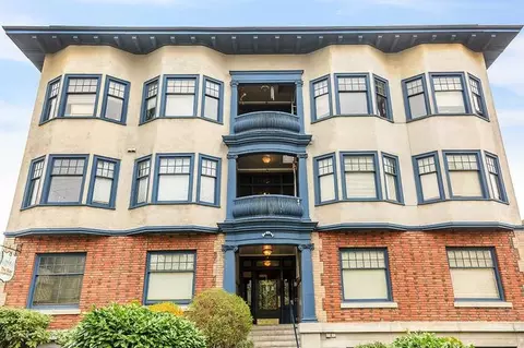 170 11th Ave #102, Seattle, WA 98122