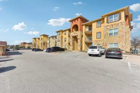 510 Kohlers Xing #23738, Kyle, TX 78640