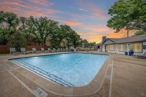 998 Bellaire Blvd #2014, Lewisville, TX 75067