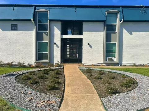 3627 Almazan Dr #1-C117, Dallas, TX 75220