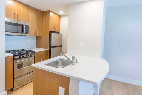 1112 M St NW #0902, Washington, DC 20005