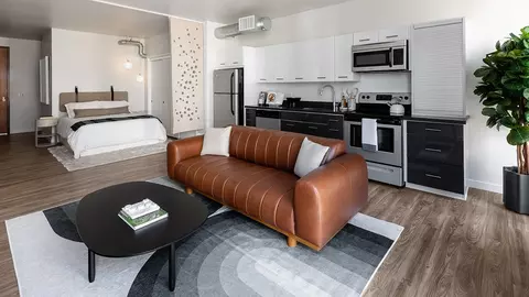 688 13th St #109, San Diego, CA 92101