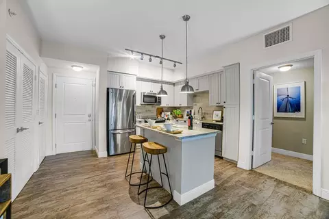 1721 SE 17th St #444, Fort Lauderdale, FL 33316