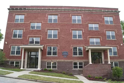 3007 Jackson St UNIT 102 B1100, Omaha, NE 68105