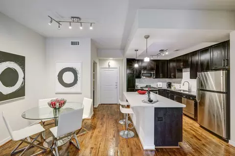2900 W Dallas St #338, Houston, TX 77019