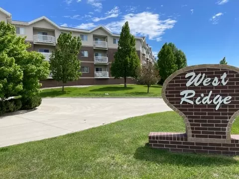2750 S 38th St #105, Grand Forks, ND 58201